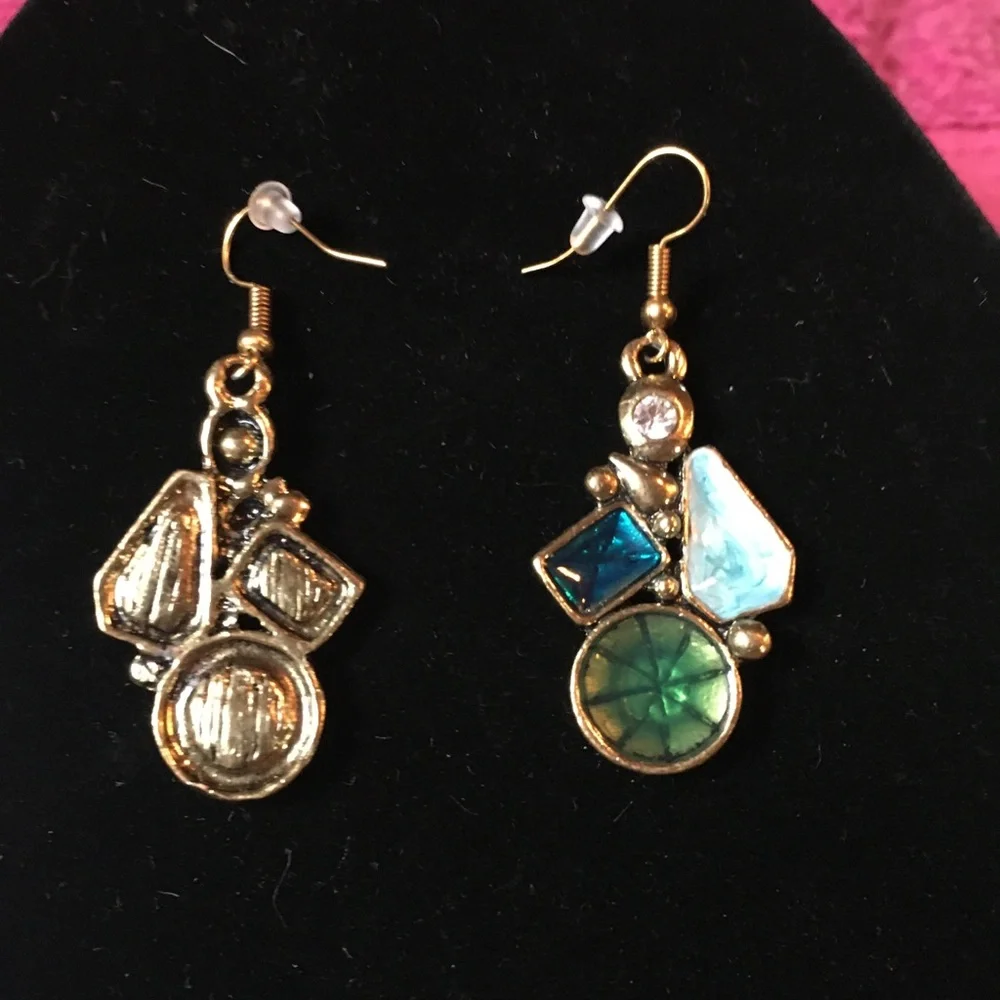 New with Out Tags Artesian made Blue Green Abstract Earrings - Picture 3 of 4